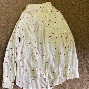 Women’s white pok-a-dot button up blouse